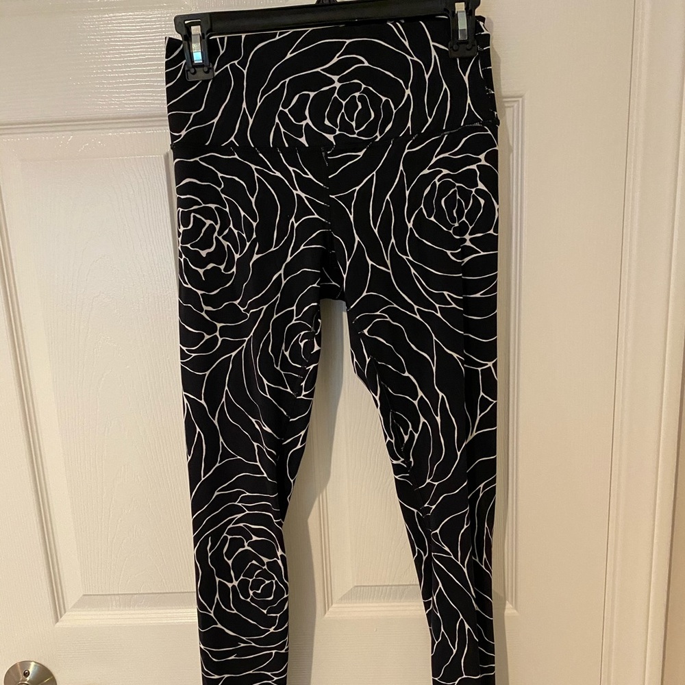 Lululemon Wunder Train High Rise 25” inseam